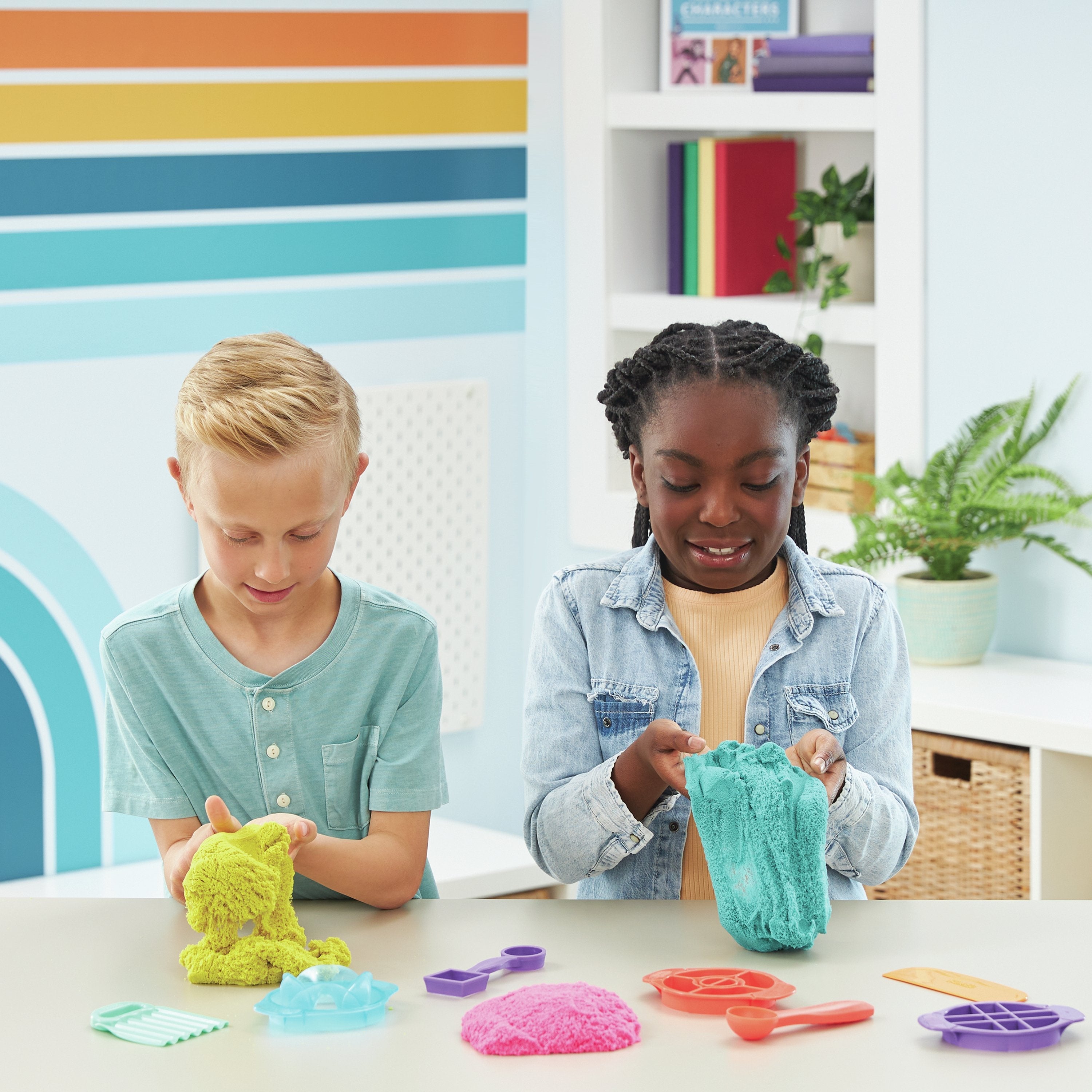 Spin Master Kinetic Sand - Ultimate Sandisfying Set, Arena De Juego 907 Gramos De Arena 6067345