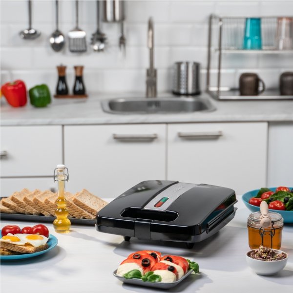 Sandwichera Zelmer Zsm7400 Inox / Negro