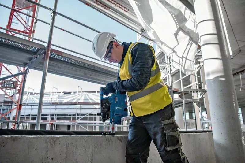 EAN 4053423235067 - Bosch GBH 18V-24 C PROFESSIONAL 980 RPM SDS Plus imagen 4