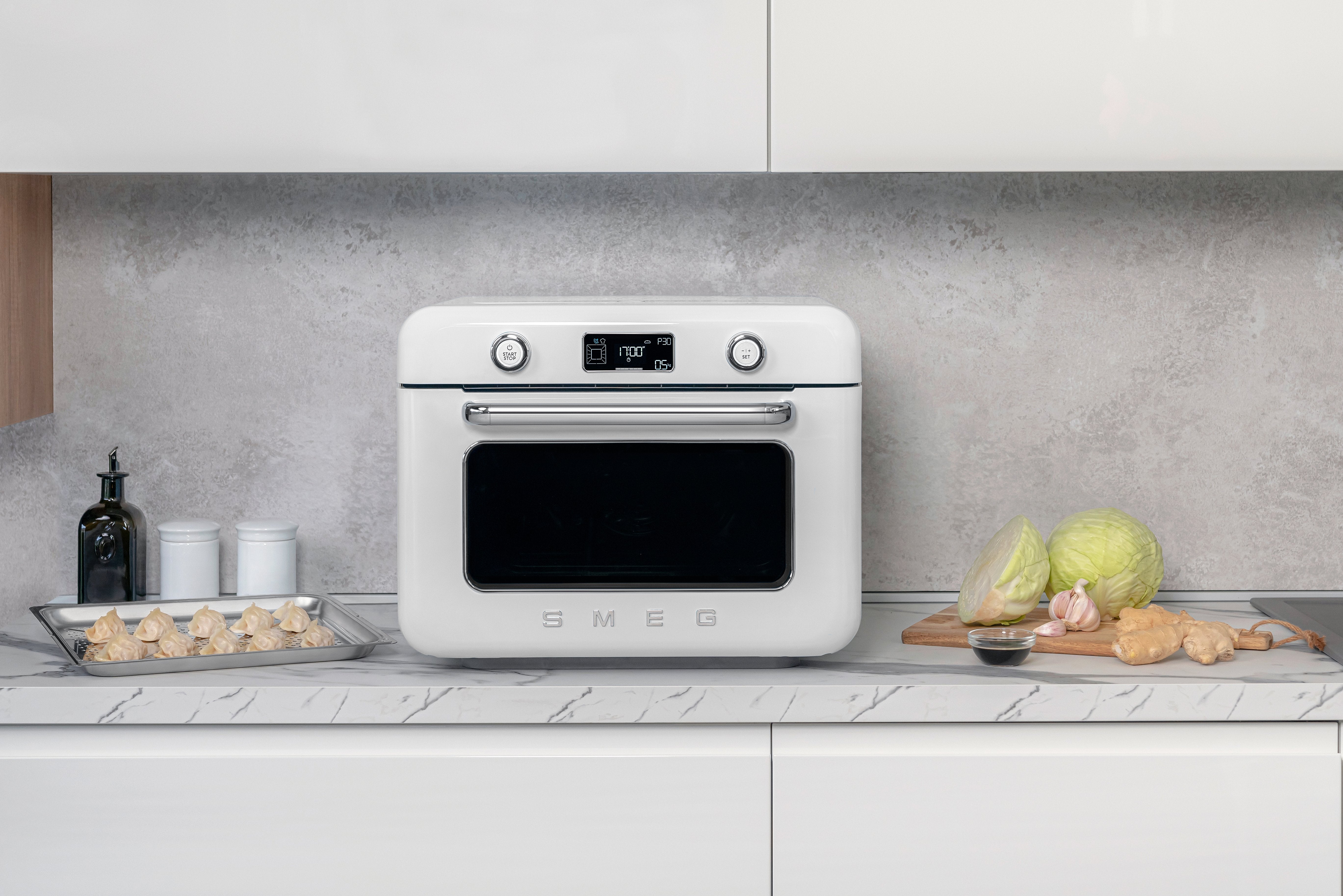 EAN 8017709333843 - Smeg COF01WHEU horno de vapor Pequeño Blanco Botones, Giratorio imagen 16