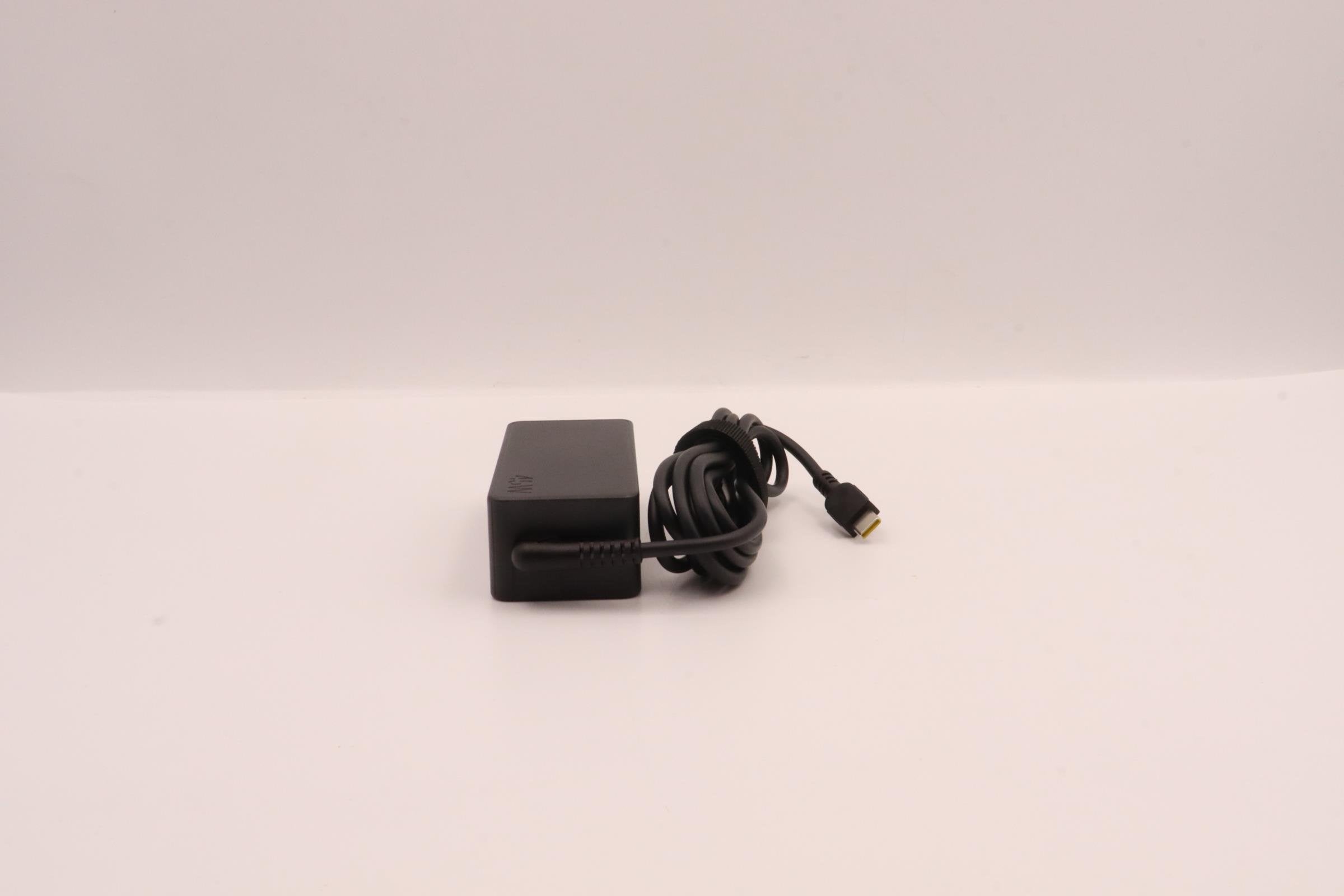 EAN 5715063427040 - Lenovo 5A10W86293 adaptador e inversor de corriente Interior 45 W Negro imagen 3