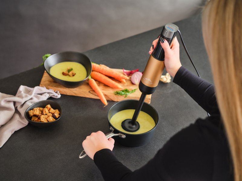 Batidora Eta Eta321990020 De Mano, 1000 W, Negra Dorada