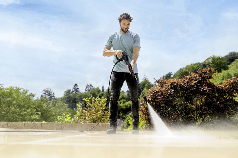 Limpiadora De Alta Presión Kärcher K 4 Wcm Amarillo/Negro, Con Limpiador De Suciedad 1.324-200.0