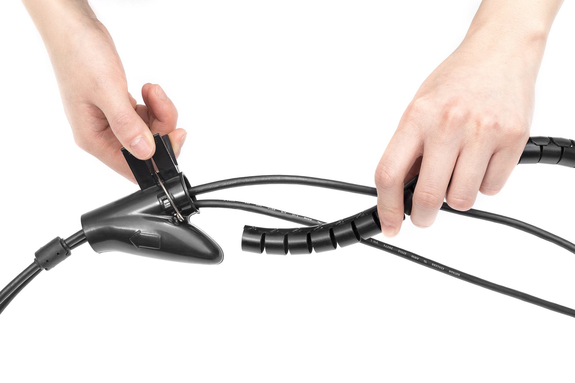 EAN 4016032464136 - Digitus DA-90508 organizador de cables Escritorio/pared Negro 1 pieza(s) imagen 5