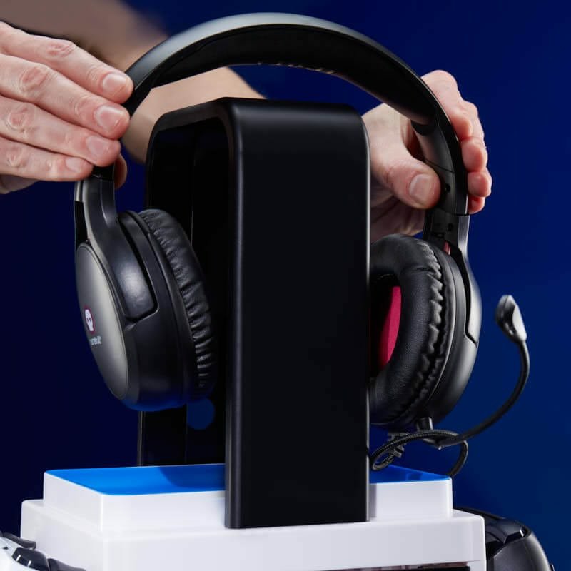 Soporte De Accesorios Para Casilleros Gaming Numskull - Logotipo De Numskull