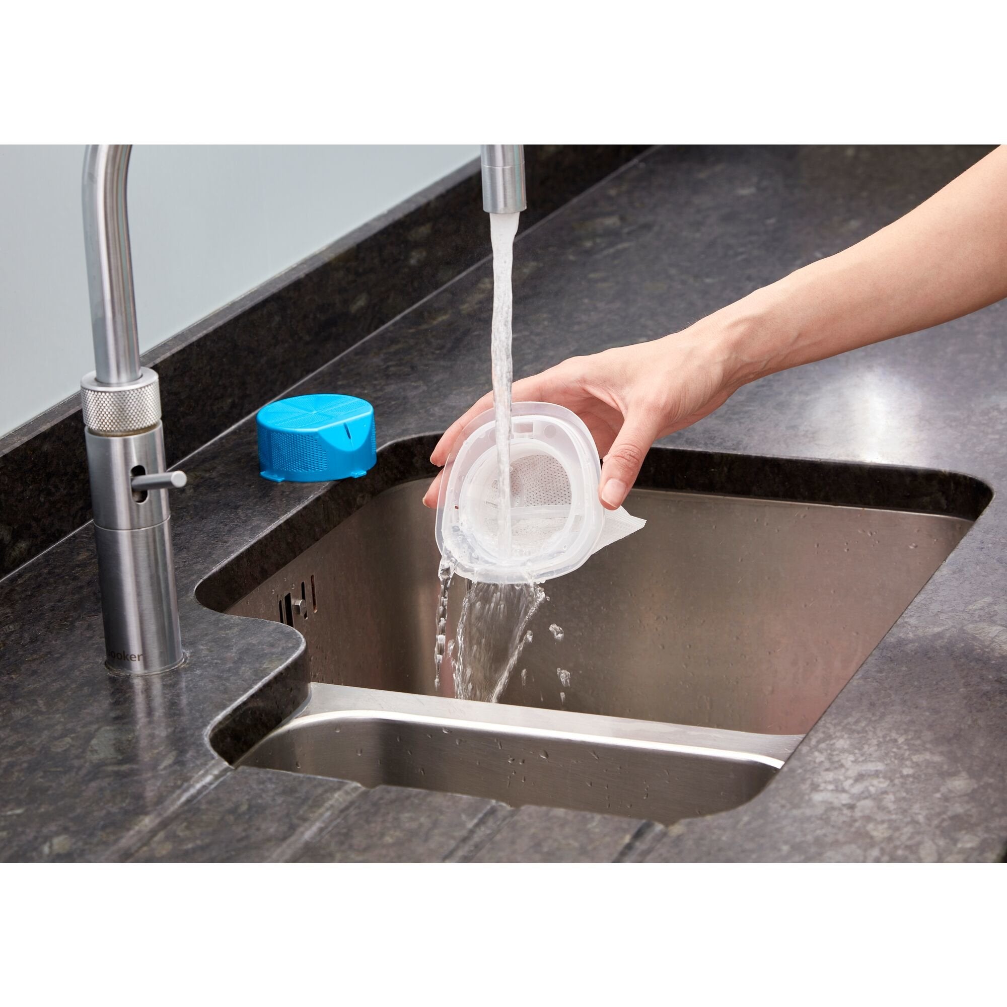 EAN 5035048698082 - Black & Decker NVC215WA-QW aspiradora de mano Azul, Plata Sin bolsa imagen 17