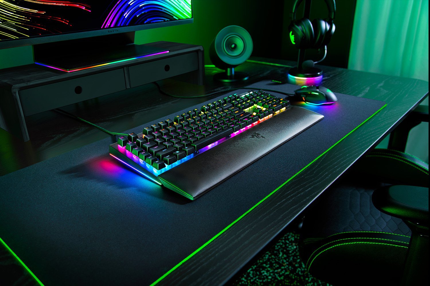 EAN 8887910072554 - Razer BlackWidow V4 teclado Juego USB QWERTZ Alemán Negro imagen 4