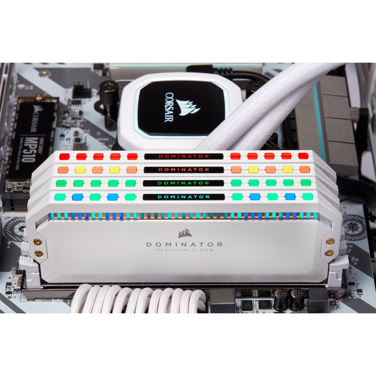 EAN 840006625315 - Corsair Dominator CMT16GX4M2C3200C16W módulo de memoria 16 GB 2 x 8 GB DDR4 288-pin DIMM imagen 4