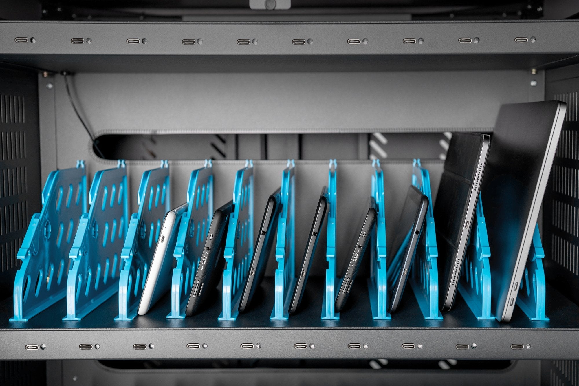 EAN 4016032494546 - Digitus DN-45006 carrito y armario de dispositivo portátil Armario de gestión y carga para dispositivos p imagen 3