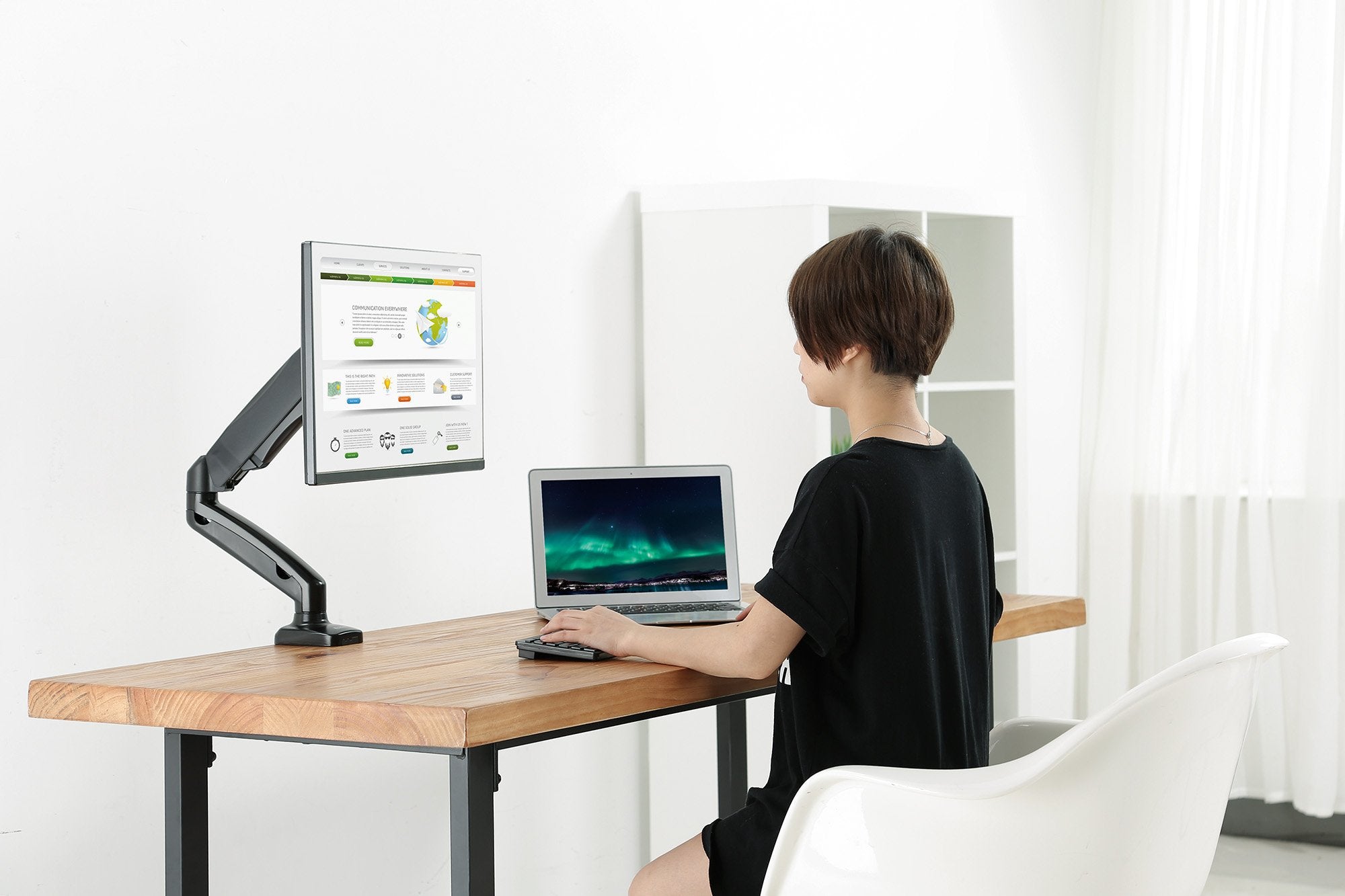 EAN 0766623462495 - Manhattan 462495 soporte para monitor 81,3 cm (32") Escritorio Negro imagen 15