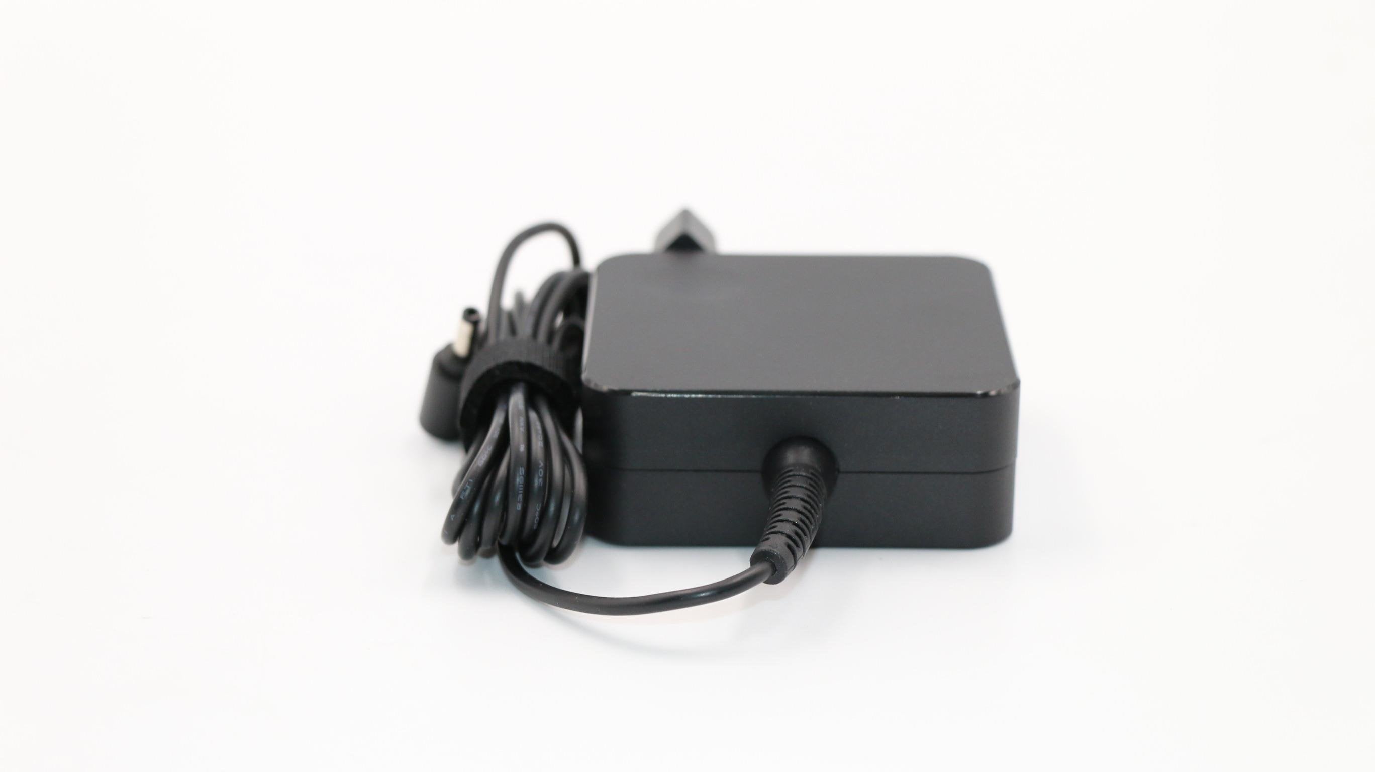 EAN 5706998656940 - Lenovo 01FR159 adaptador e inversor de corriente Interior 20 W Negro imagen 2