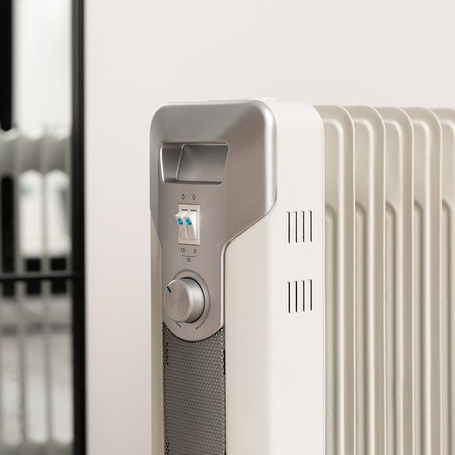 EAN 8435484058841 - Cecotec 05884 calefactor eléctrico Interior Blanco 2500 W Radiador de aceite eléctrico imagen 3
