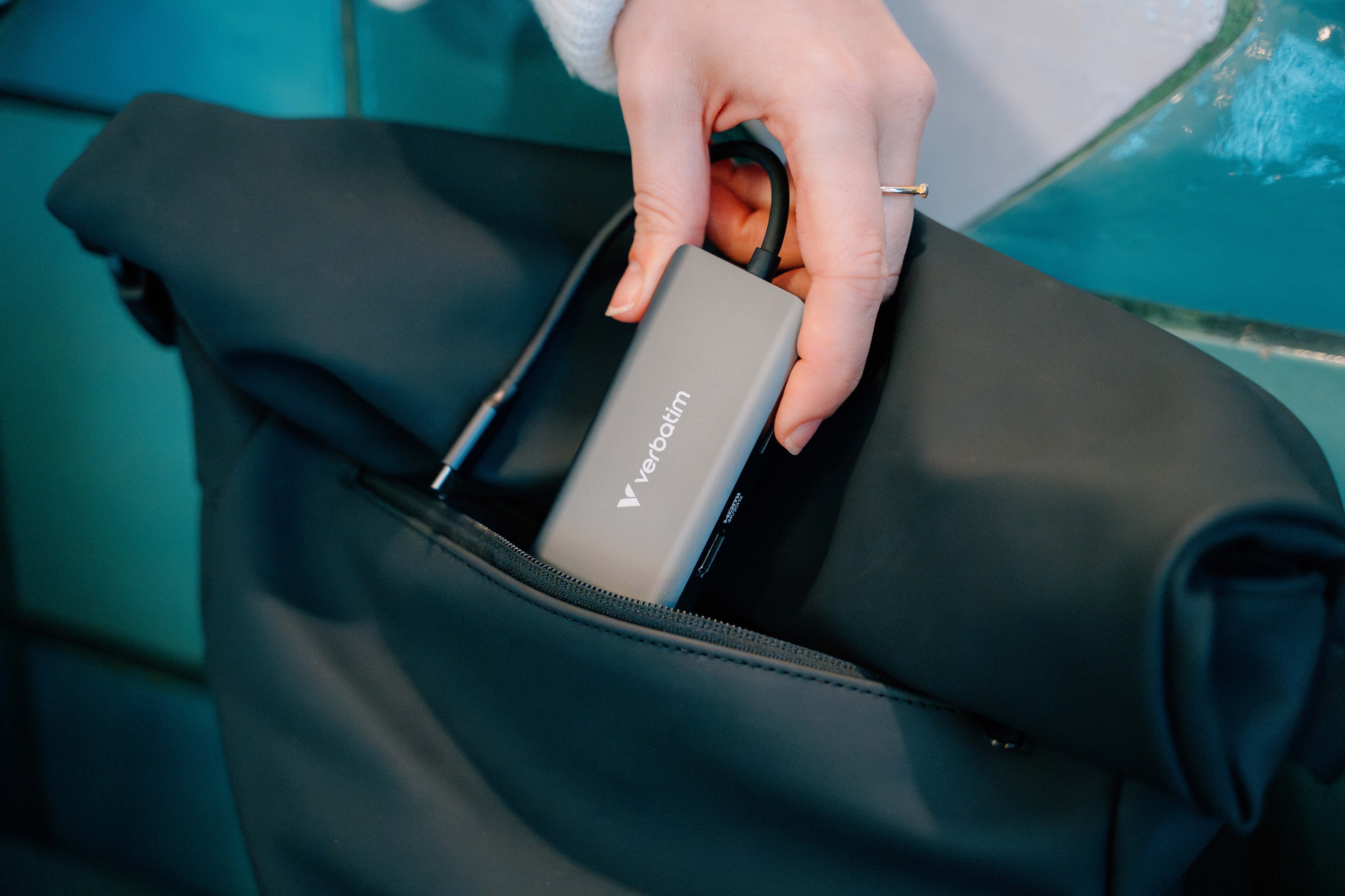 Verbatim Usb-C Essentials Multi- Port Hub 6 Port With Rj45 32157