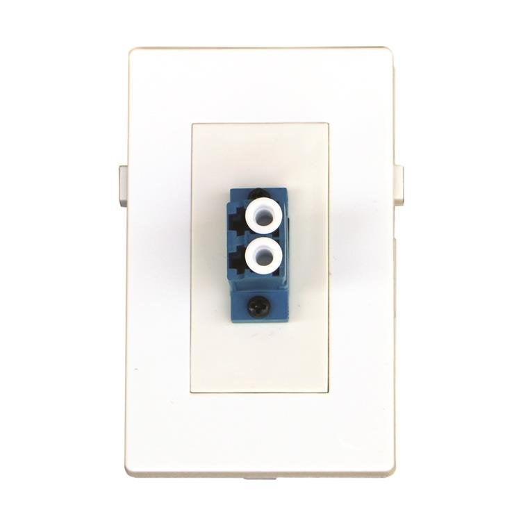 EAN 5714590003031 - Garbot BN4900-LCX2 toma de corriente Blanco imagen 1