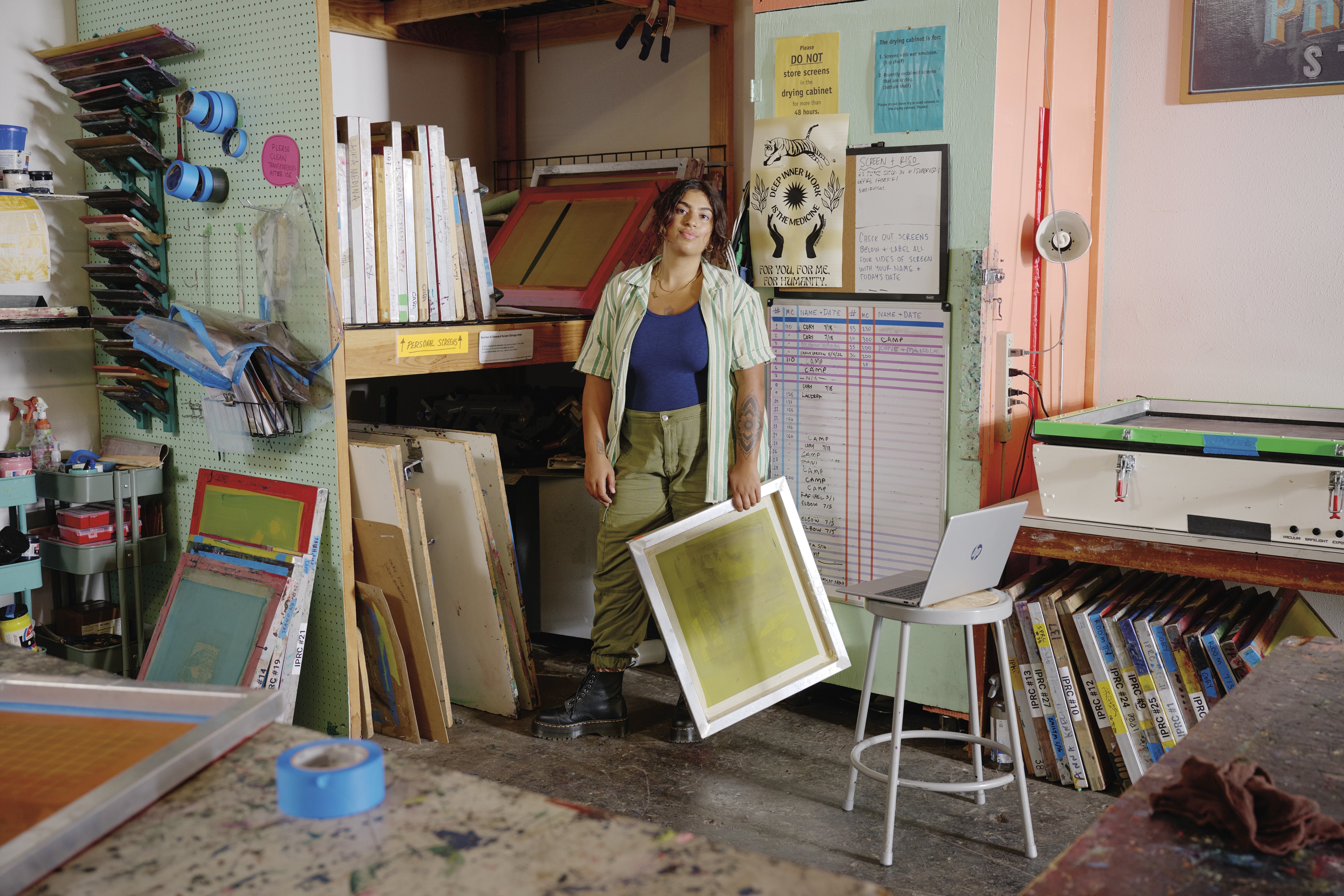 Portátil Hp 15-Fc0087ns R3-7320u 8gb 256ssd 15,6" W11h