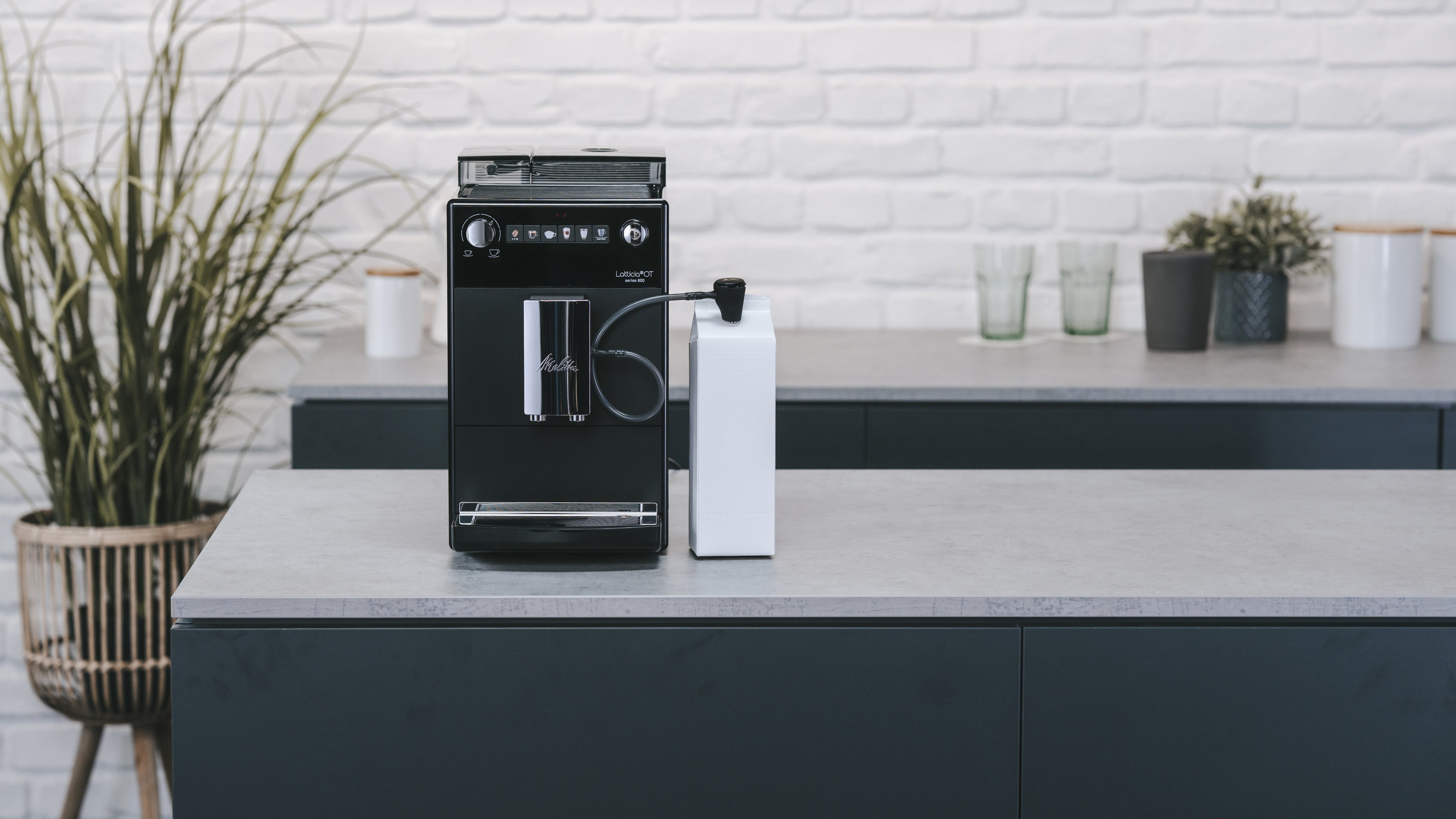 EAN 4006508230143 - Melitta Latticia OT F300-100 Totalmente automática Máquina espresso 1,5 L imagen 7