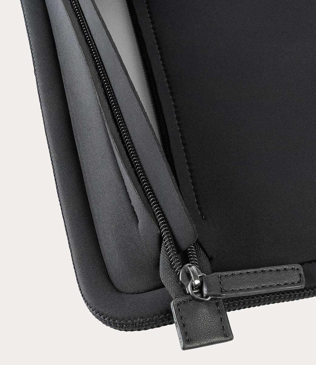Intorno Neopren Sleeve Black