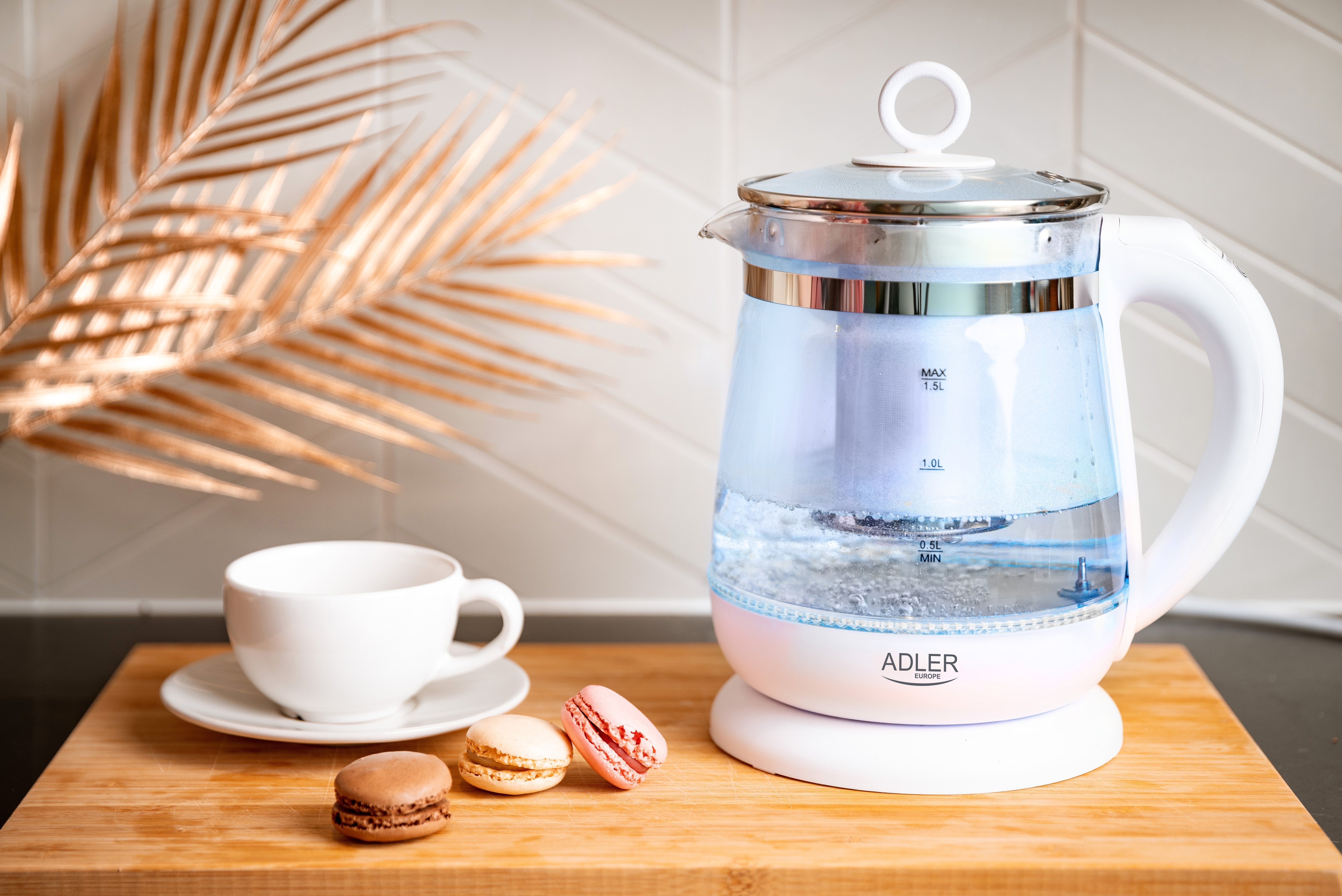 Adler Kettle Ad 1299 Elã©Ctrico, 2200 W, 1,5 L, Vidrio/Acero Inoxidable, Base Giratoria De 360â°, Blanco