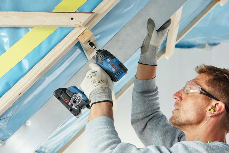 Atornillador De Impacto Bosch Professional Inalámbrico Gdr 18v-200 Professional Solo, 18 Voltios Azul/Negro, Sin Batería Ni Cargador 06019j2105