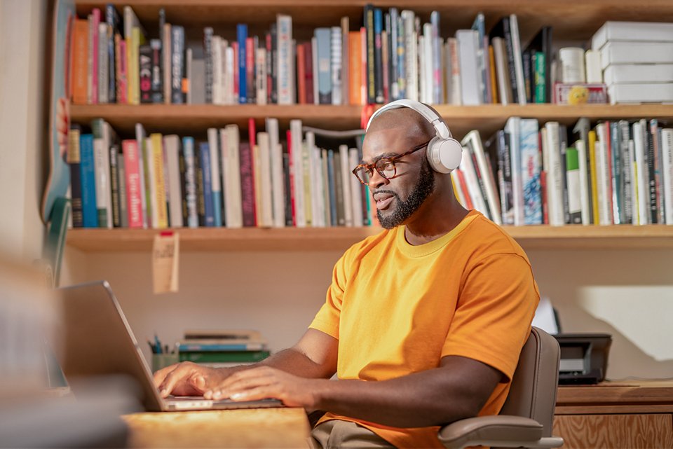 Auriculares Inalámbricos Philips Tah3209 Con Micrófono Bluetooth Blancos