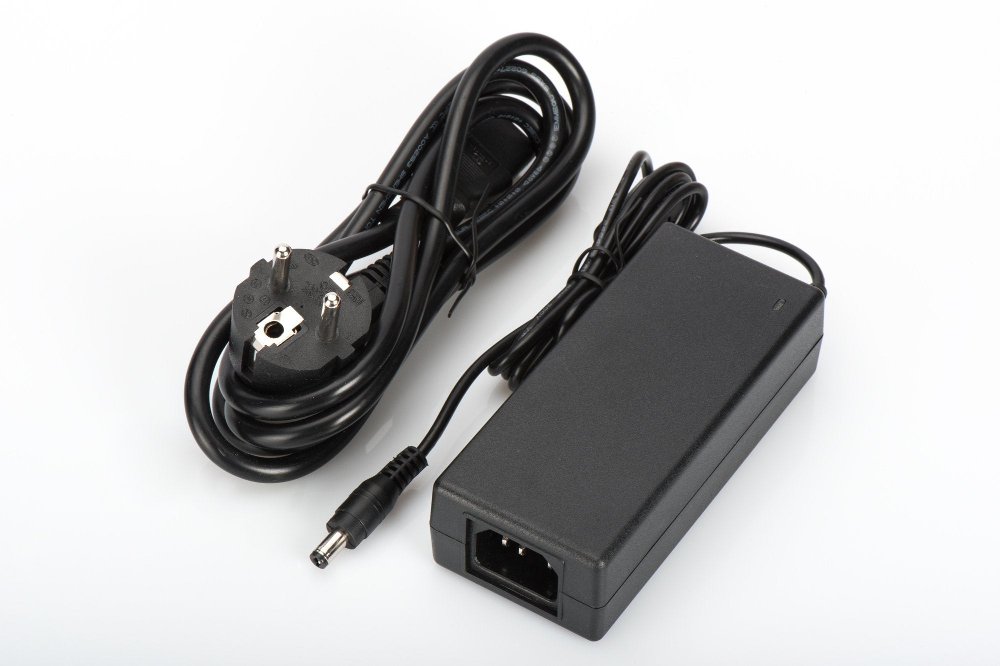 Switch 4 Ports Gigabit Poe, + 1 Uplink 62w (Sobremesa)