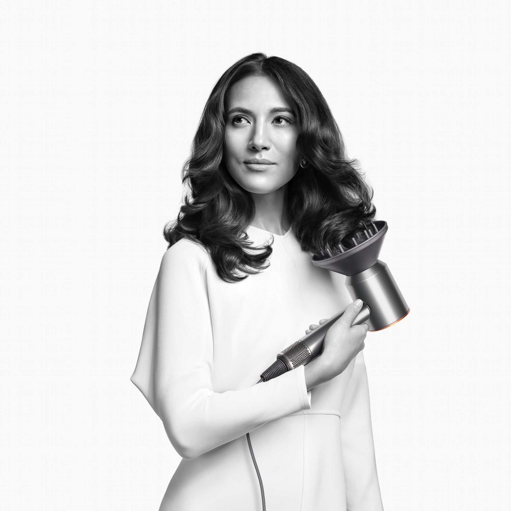 EAN 5025155063644 - Dyson Supersonic Bright secador 1600 W Cobre, Níquel imagen 15