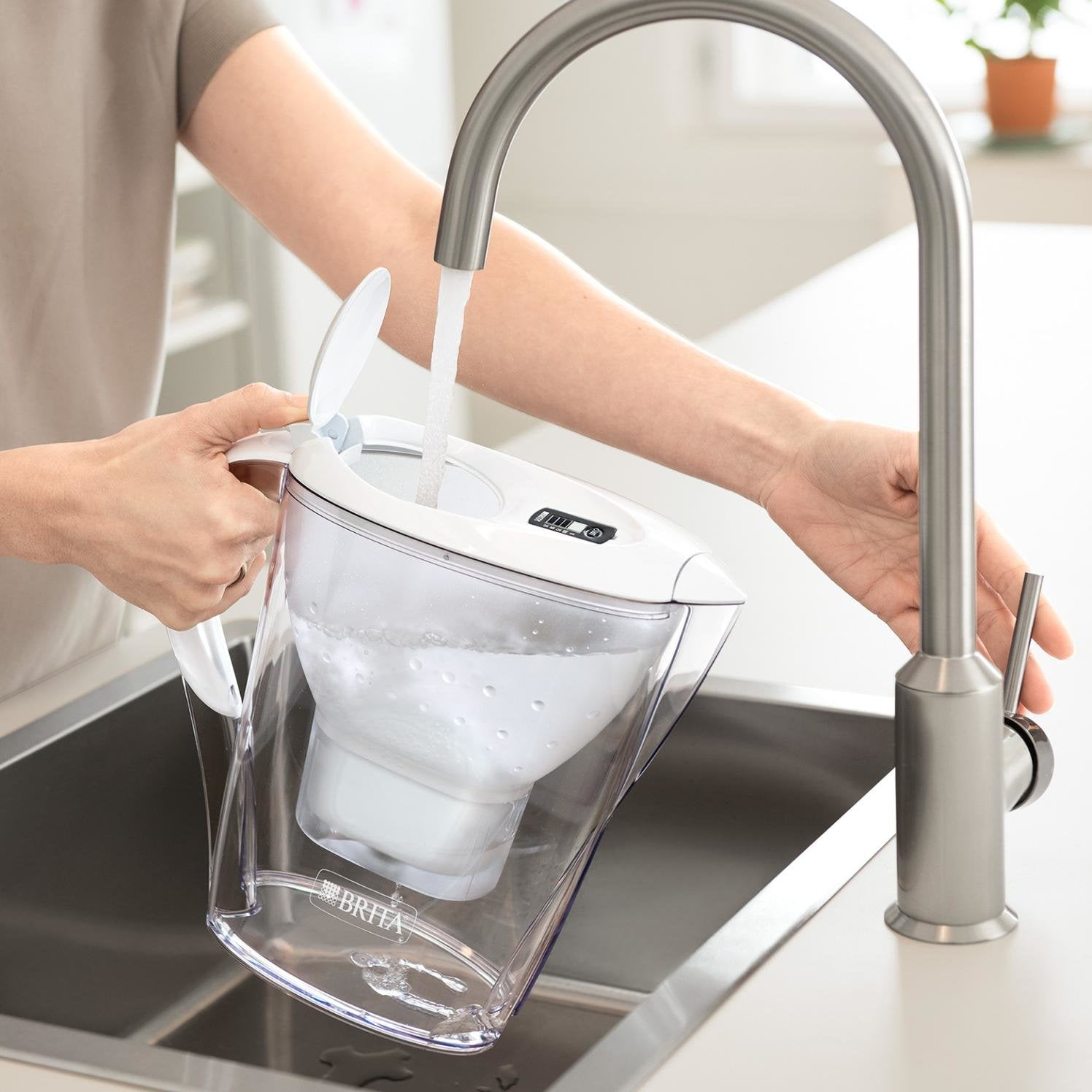 EAN 4006387130923 - Brita Marella Filtro de agua para jarra 2,4 L Transparente, Blanco imagen 6