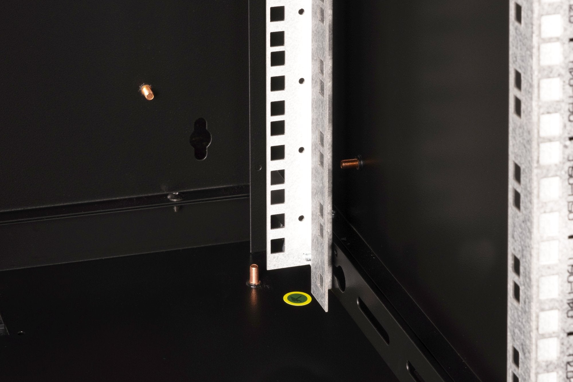 EAN 4016032257646 - Digitus DN-19 09U-6/6-SW armario rack 9U Bastidor de pared Negro imagen 3
