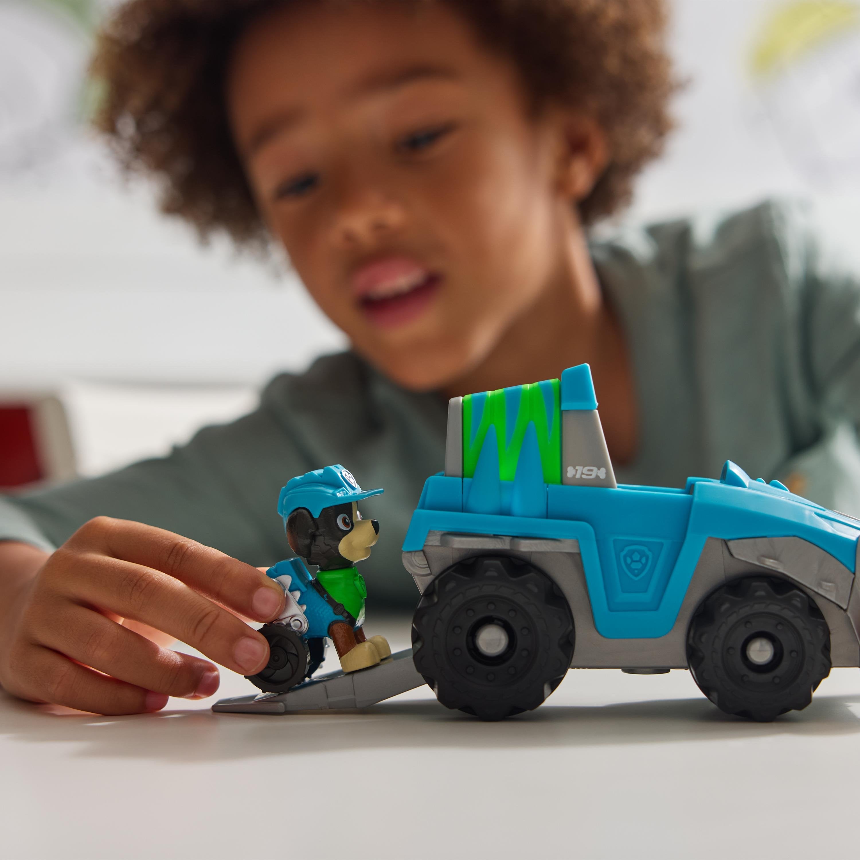 EAN 0681147037557 - PAW Patrol Rex’s Dinosaur Rescue Vehicle imagen 4