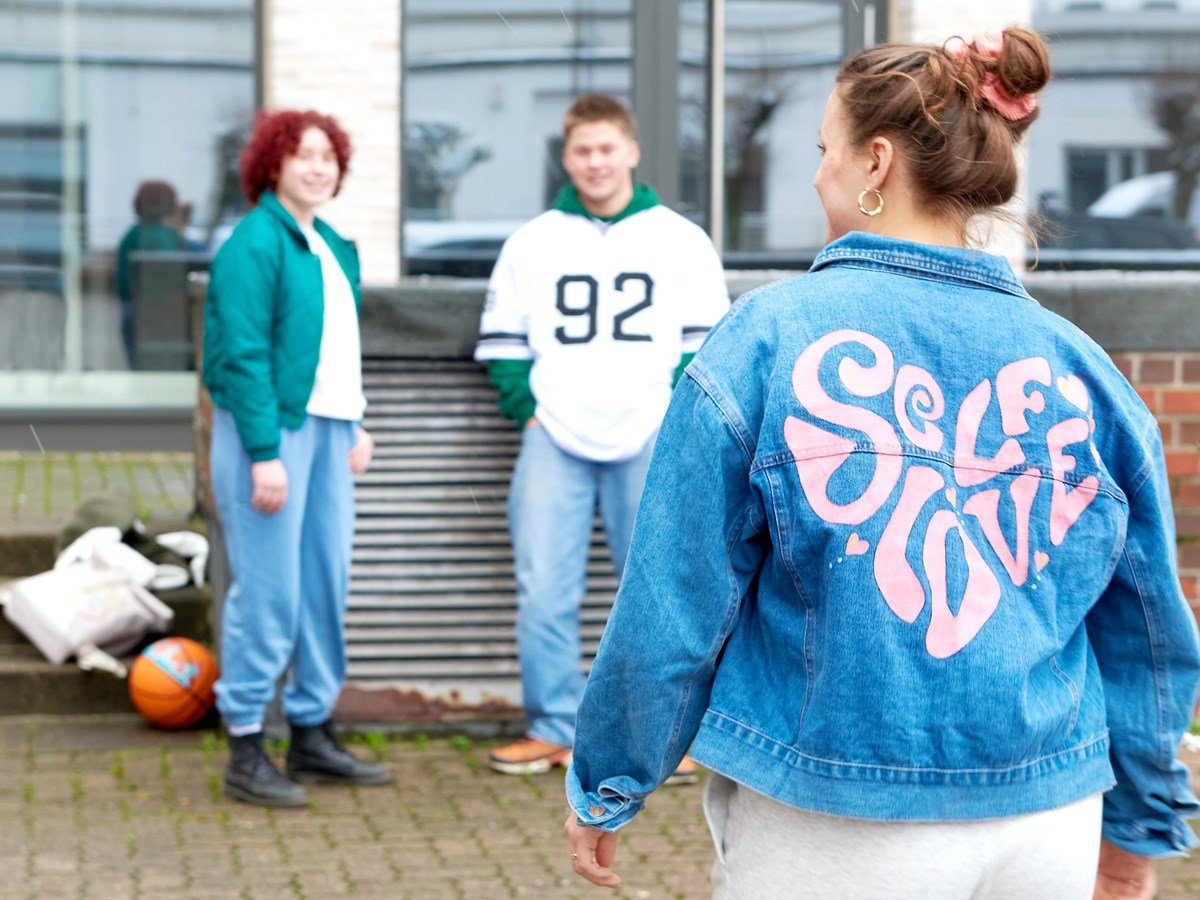 EAN 4057305067111 - Edding 6900 X Multimarker marcador permanente Punta de cincel Oro, Verde claro, Rosa claro 3 pieza(s) imagen 9