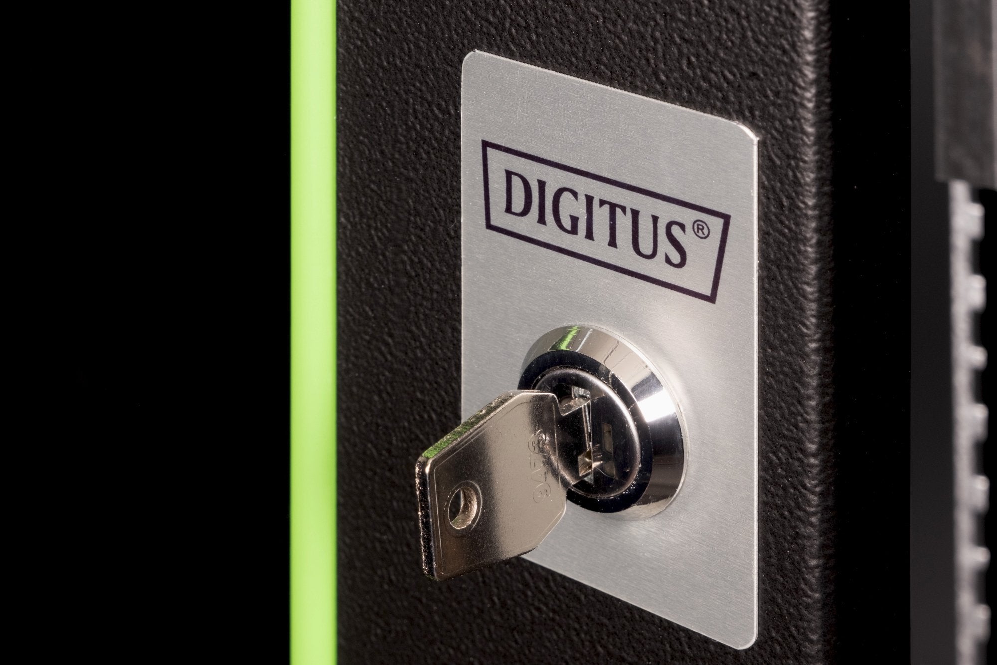 EAN 4016032257905 - Digitus DN-19 16-U-SW armario rack 16U Bastidor de pared Negro imagen 9