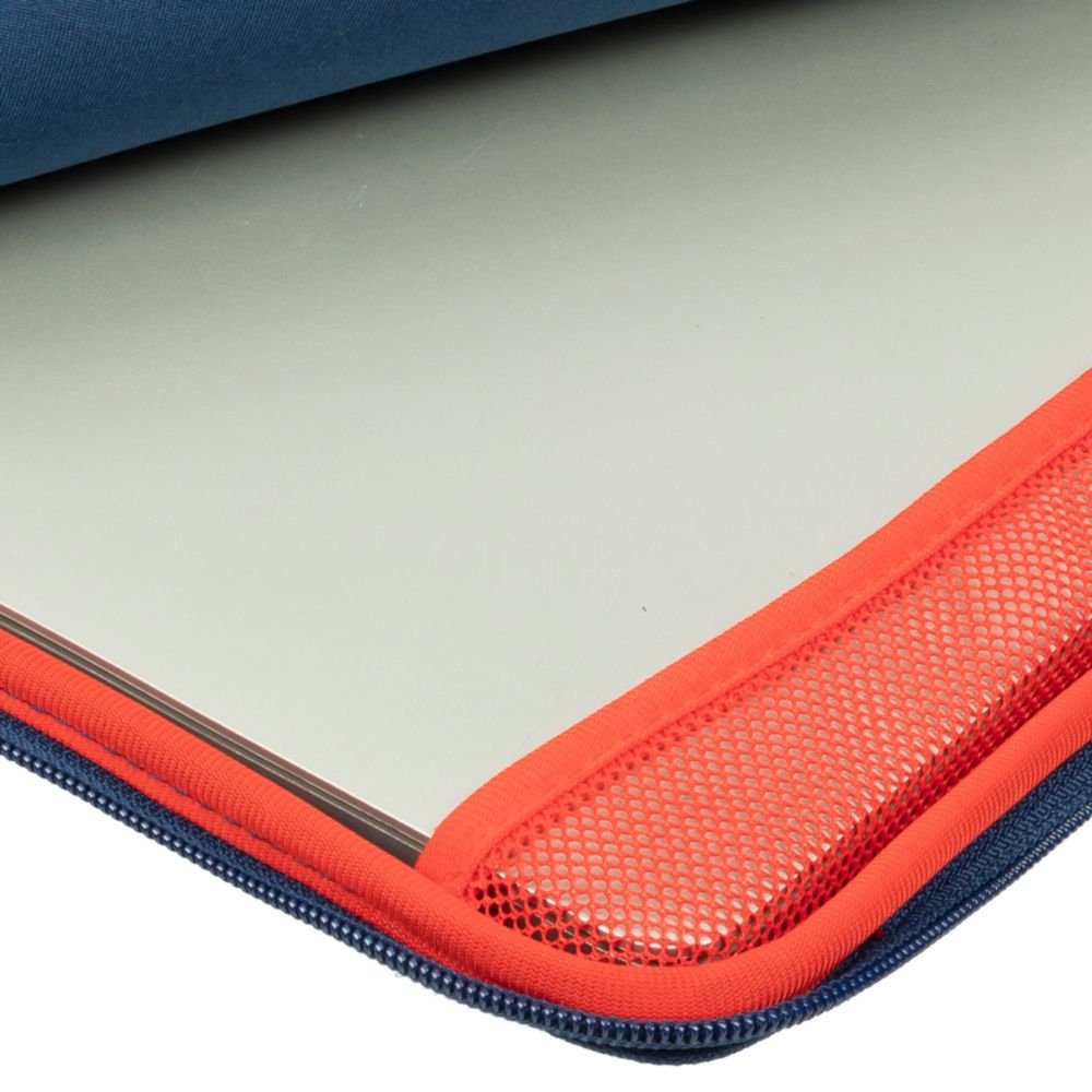 Funda Nb Para Macbook Air 15"/5224 Azul Oscuro Rivacase