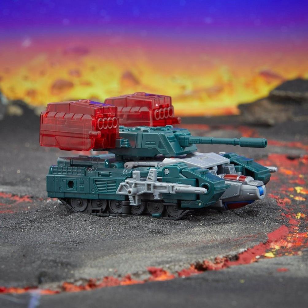 Figura Hasbro Transformers Legacy United Deluxe Overcharge