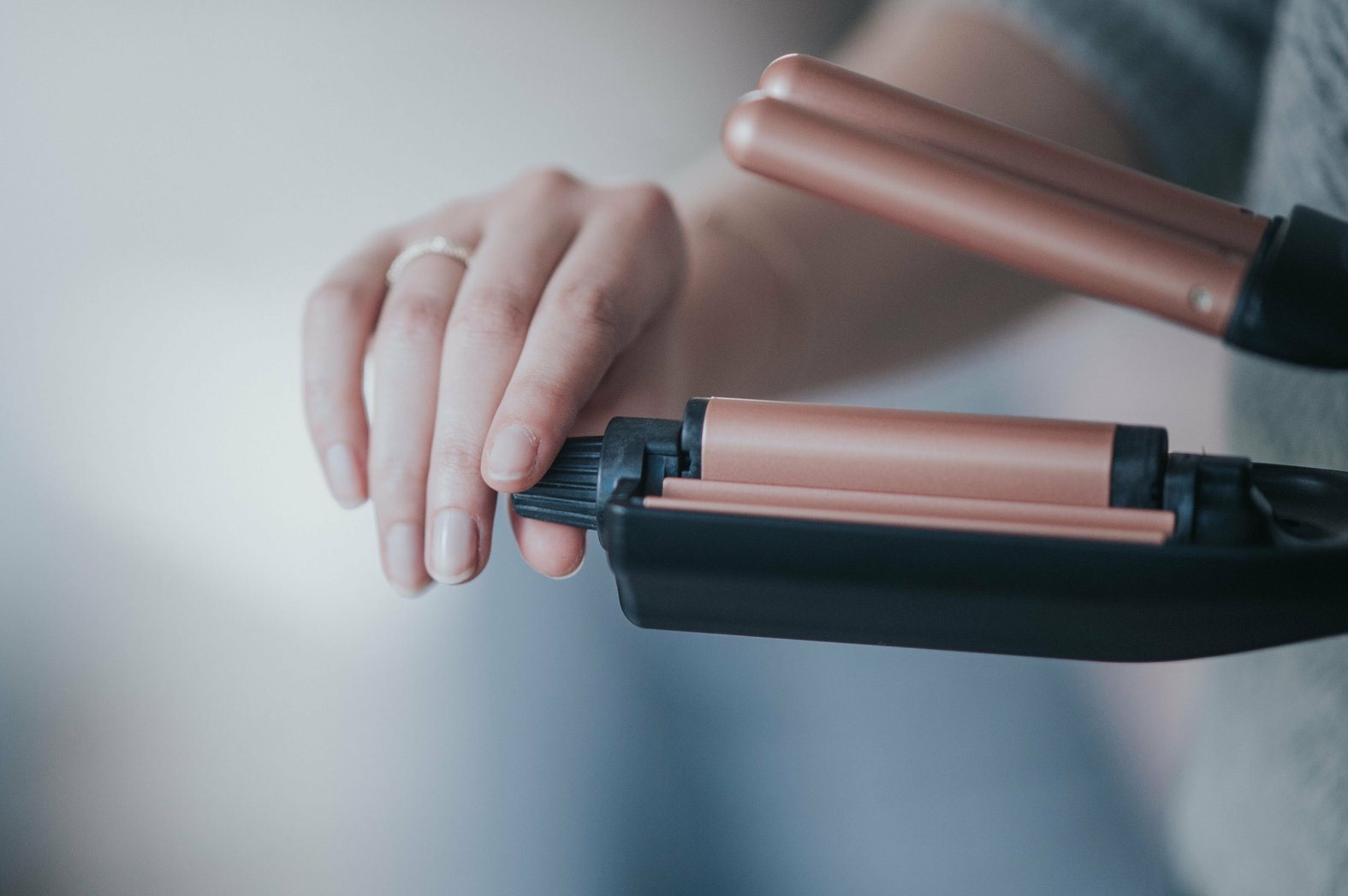 Plancha Rowenta Waves Addict Cf4710f0 Con Múltiples Accesorios Caliente Negro, Oro