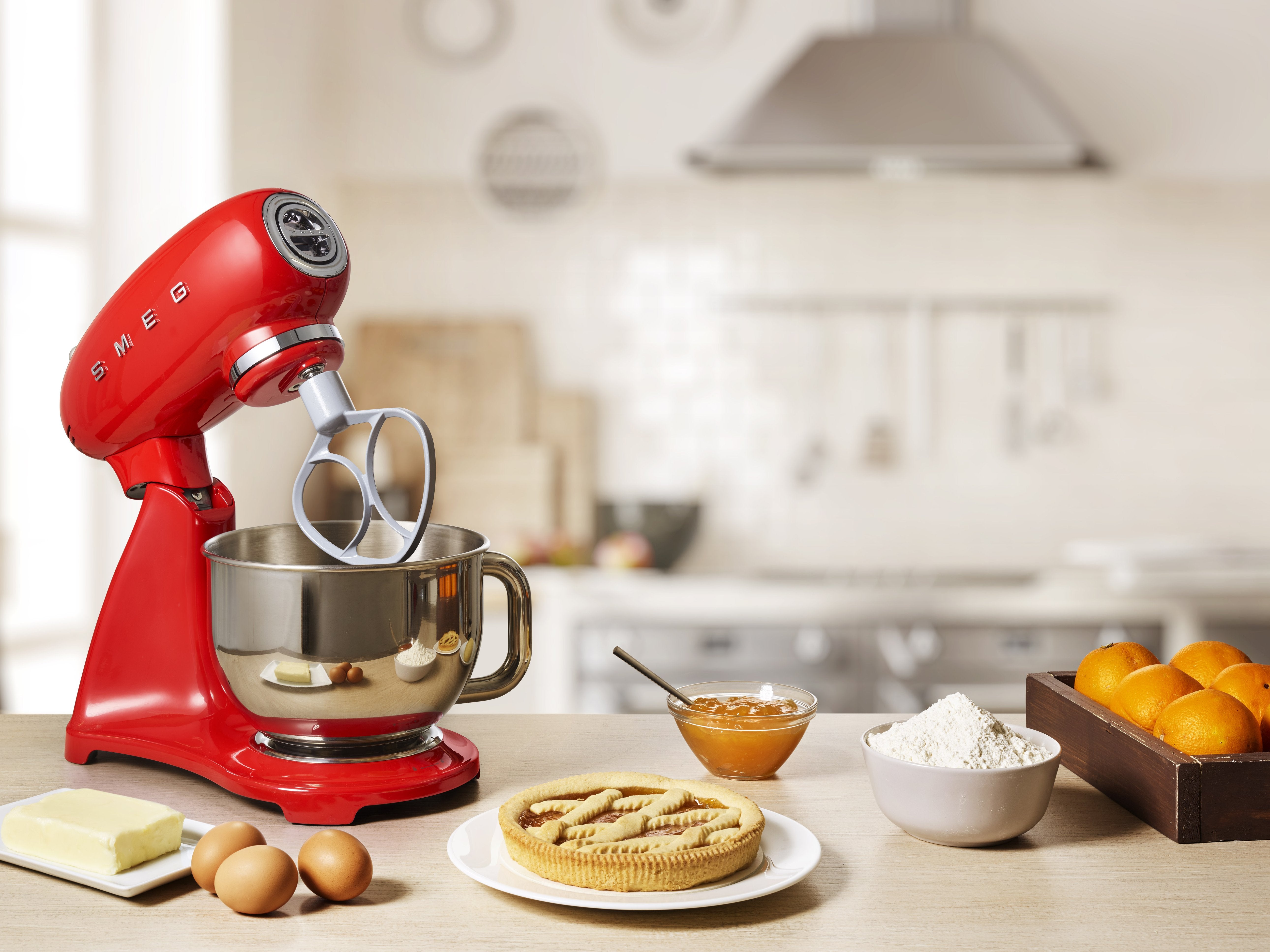 EAN 8017709269203 - Smeg SMF03RDEU batidora Batidora de varillas 800 W Rojo imagen 23