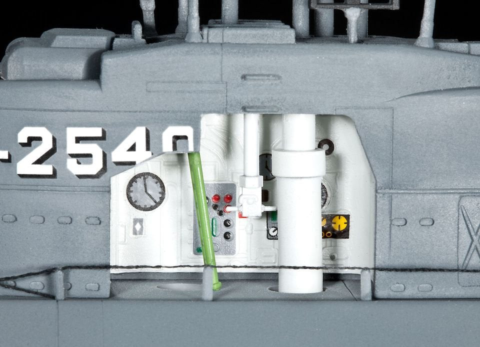 EAN 4009803050782 - Revell U-Boot Typ XXI U 2540 &Interieur Maqueta de submarino Kit de montaje 1:144 imagen 4