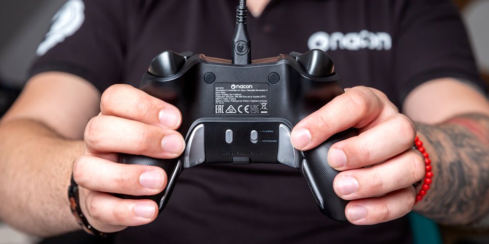 Nacon Revolution X Pro Controller Pc & Xbox