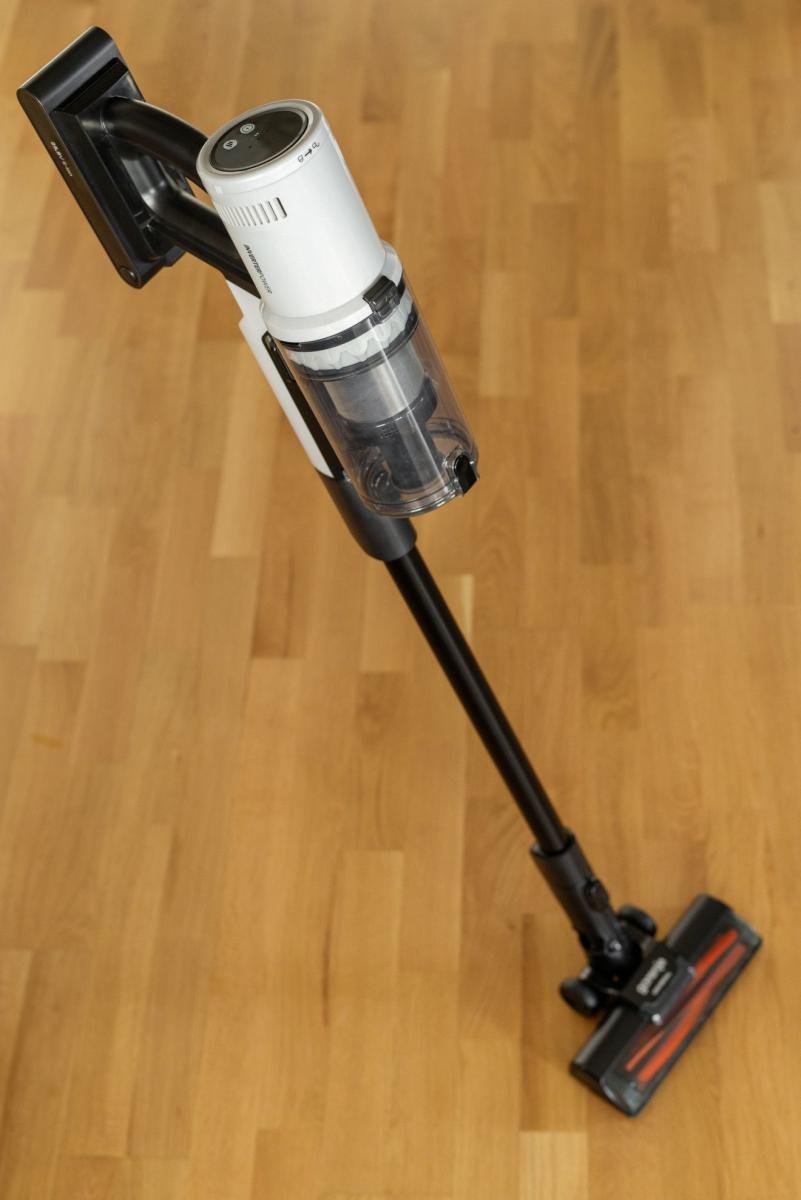 EAN 3838783075840 - Gorenje SVC259400NES Aspiradora escoba 2 en 1 Batería Secar Micro Sin bolsa 0,6 L 200 W Plata imagen 31