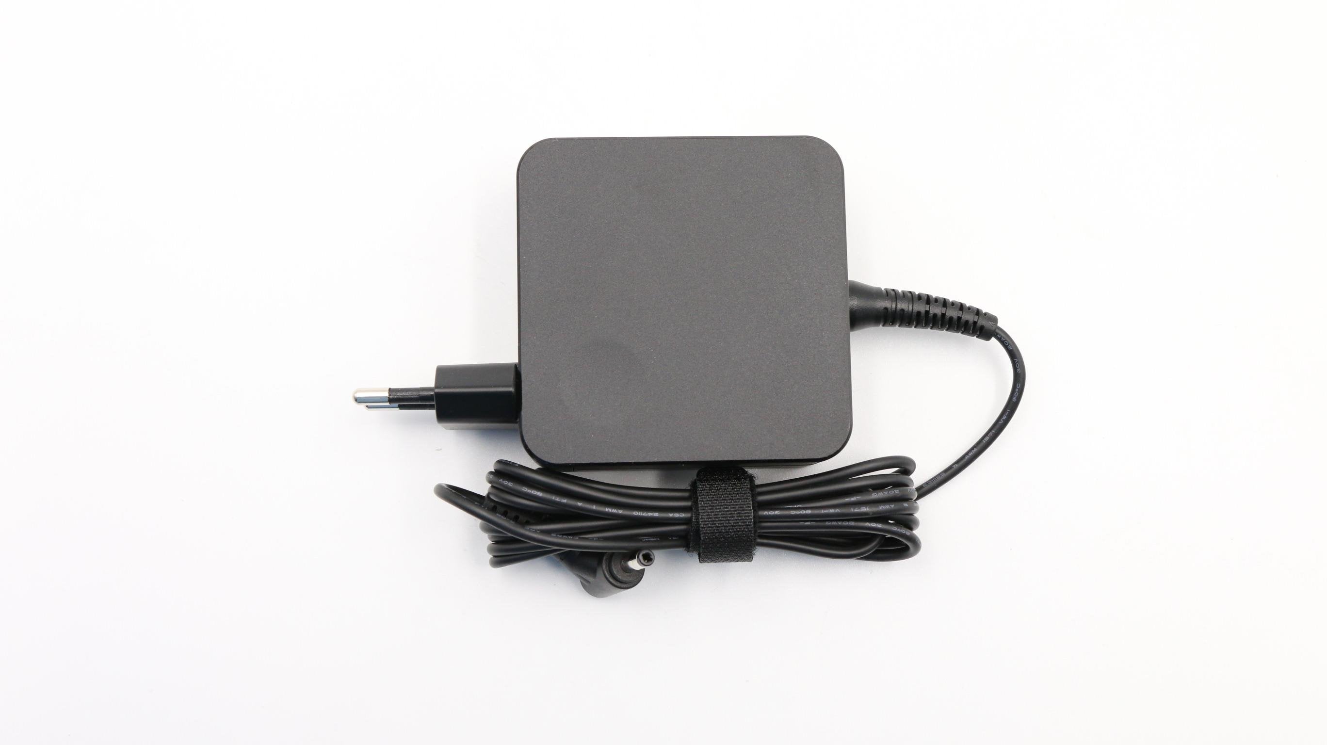 EAN 5706998656940 - Lenovo 01FR159 adaptador e inversor de corriente Interior 20 W Negro imagen 1