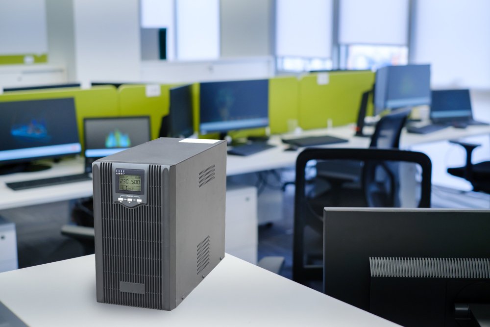 EAN 8716309087353 - Gembird EG-UPS-PS2000-01 sistema de alimentación ininterrumpida (UPS) Línea interactiva 2 kVA 1600 W 4 sa imagen 5