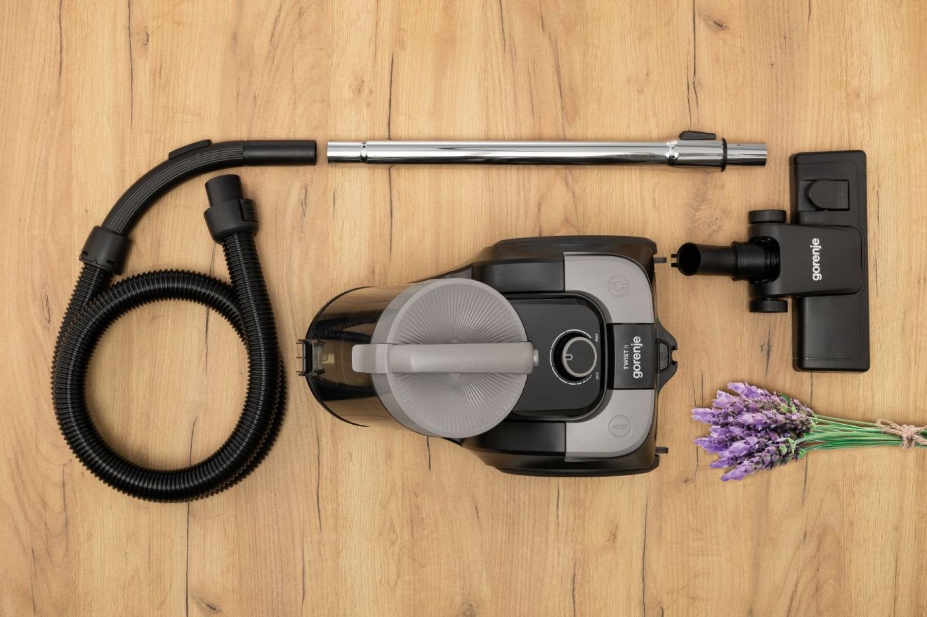 EAN 3838782888182 - Gorenje VCE01TABKG 3,3 L Aspiradora cilíndrica Secar 850 W Sin bolsa imagen 14