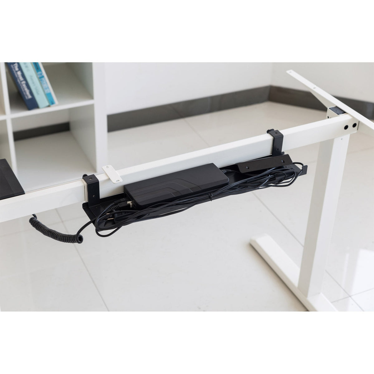 Inline Cable Guía/Estante Para Montaje Debajo De La Mesa, Negro