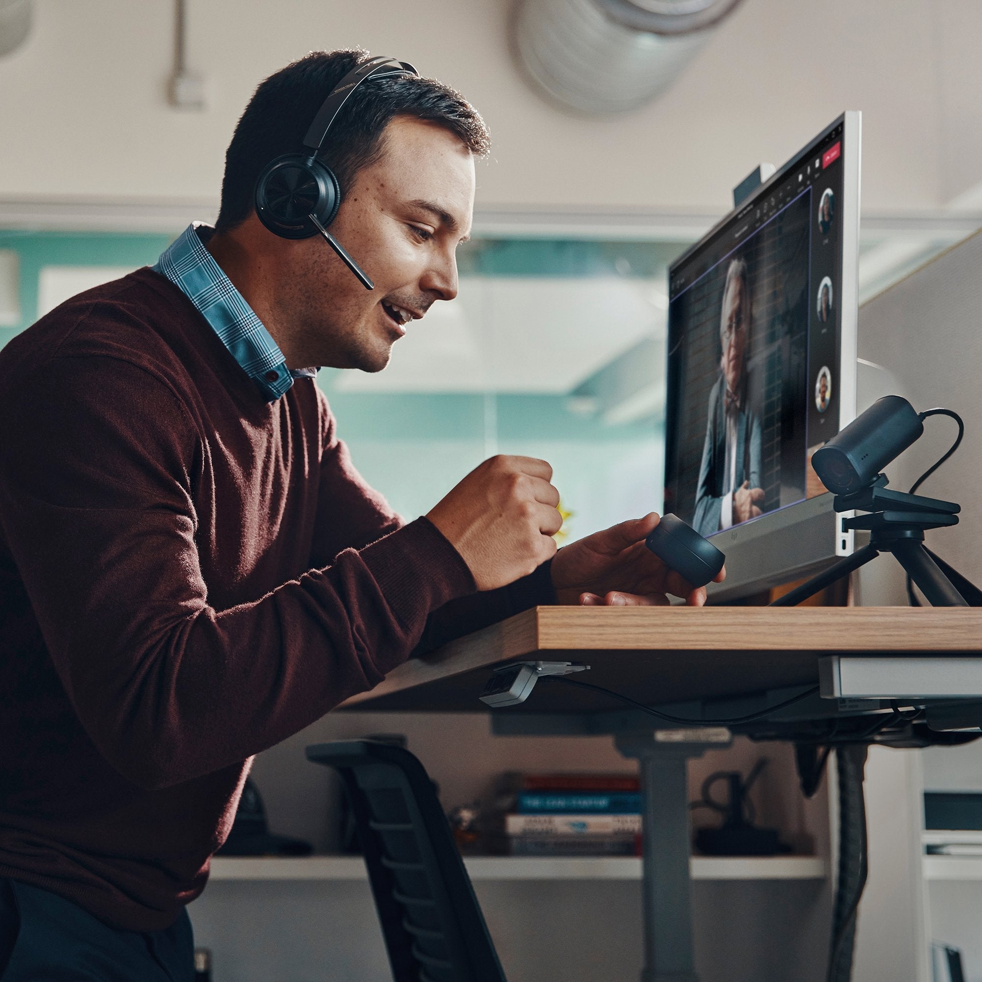 Auriculares Uc Hp Poly Voyager Focus 2