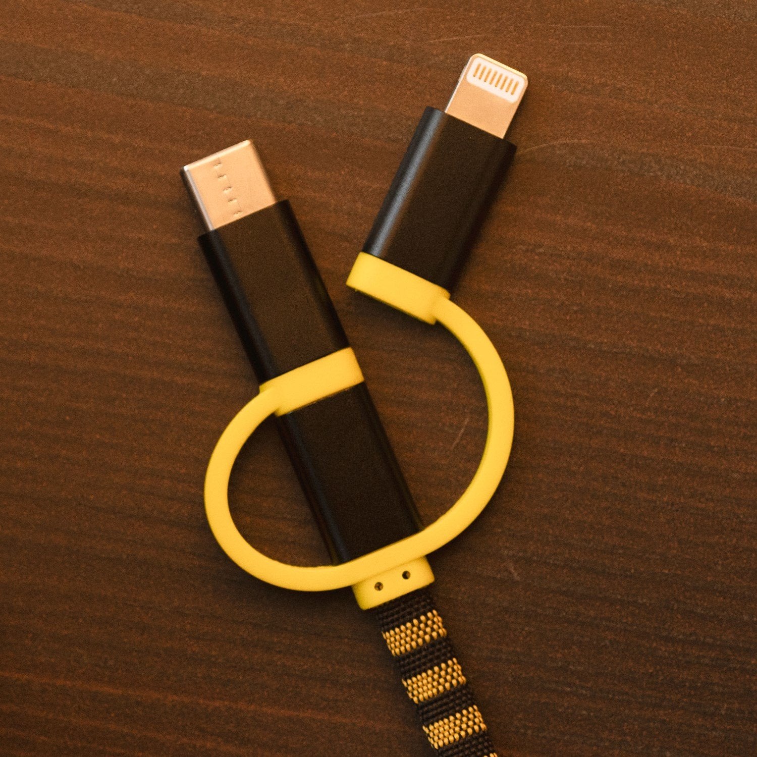 Cable Hogwarts Hufflepuff 3 En 1 Lightning/Micro/Usb-C