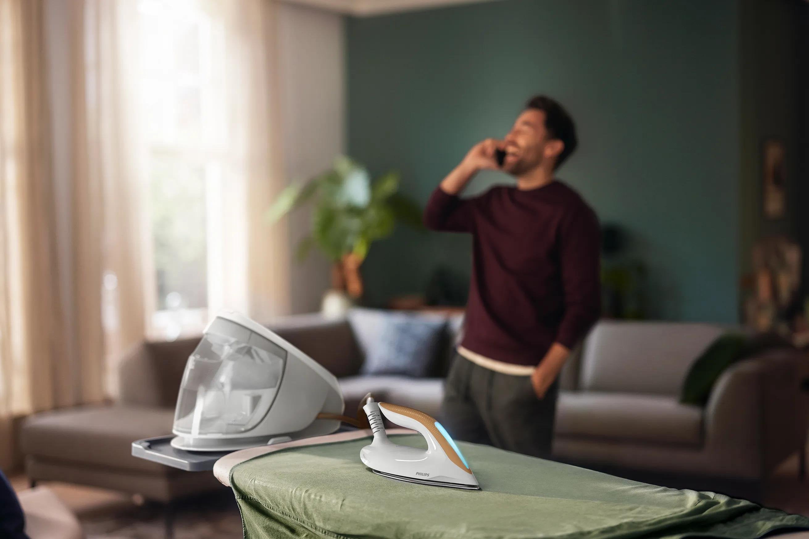 EAN 8720389001222 - Philips 7000 series PSG7040/10 estación plancha al vapor 2100 W 1,8 L Suela SteamGlide Elite Oro, Blanco imagen 10