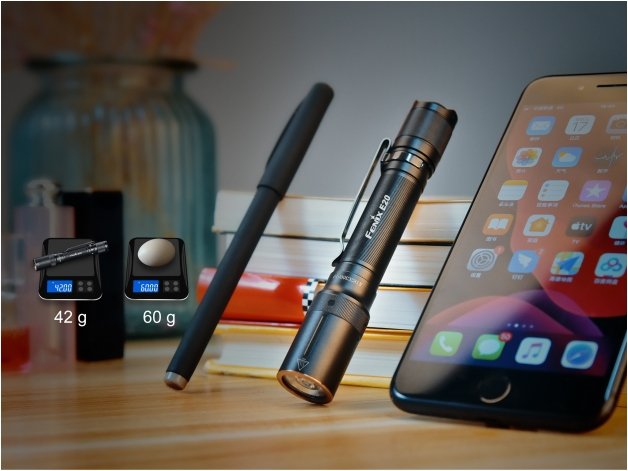 Linterna De Mano Led Fenix E20 V2.0 Negro