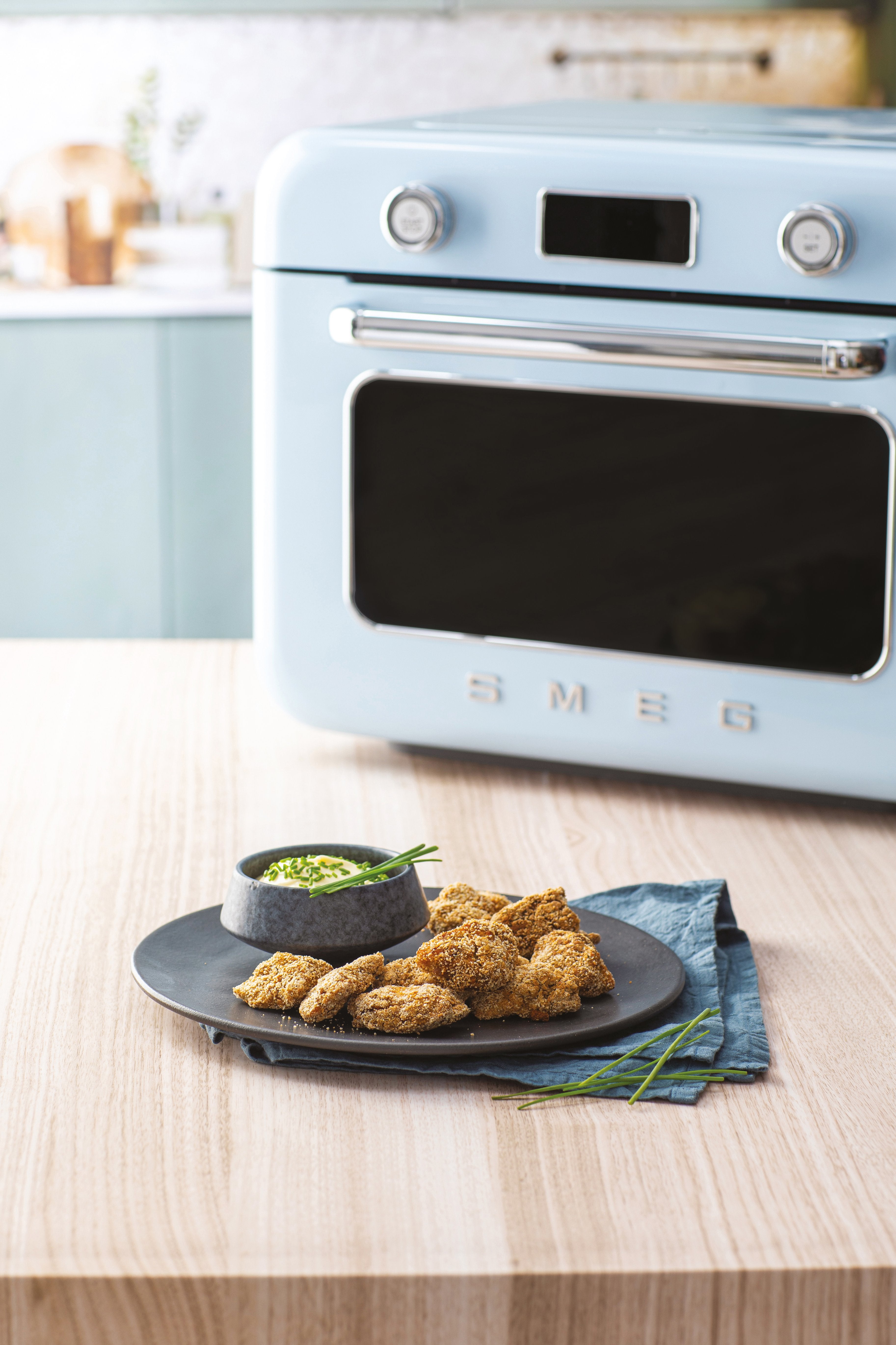 EAN 8017709333874 - Smeg COF01PBEU horno de vapor Pequeño Azul Botones, Giratorio imagen 25