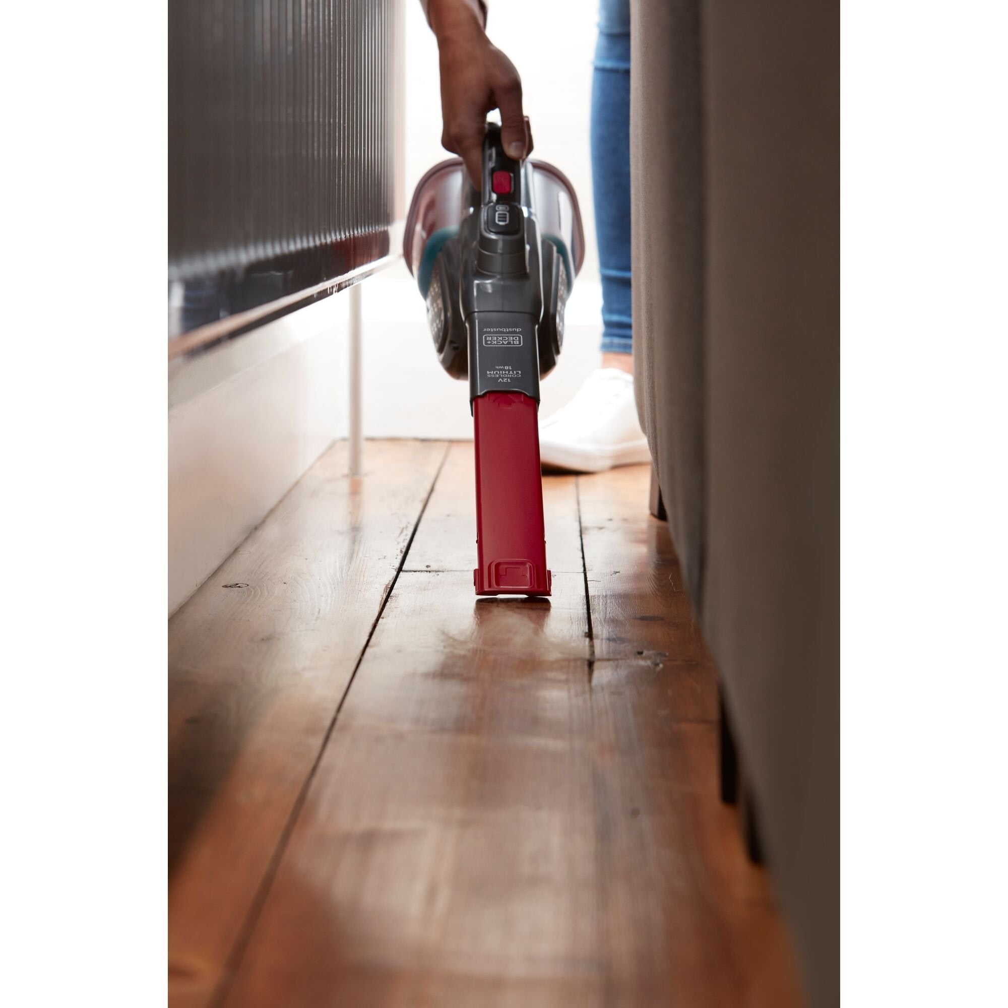 EAN 5035048712641 - Black & Decker BHHV315J-QW aspiradora de mano Negro, Rojo Sin bolsa imagen 15