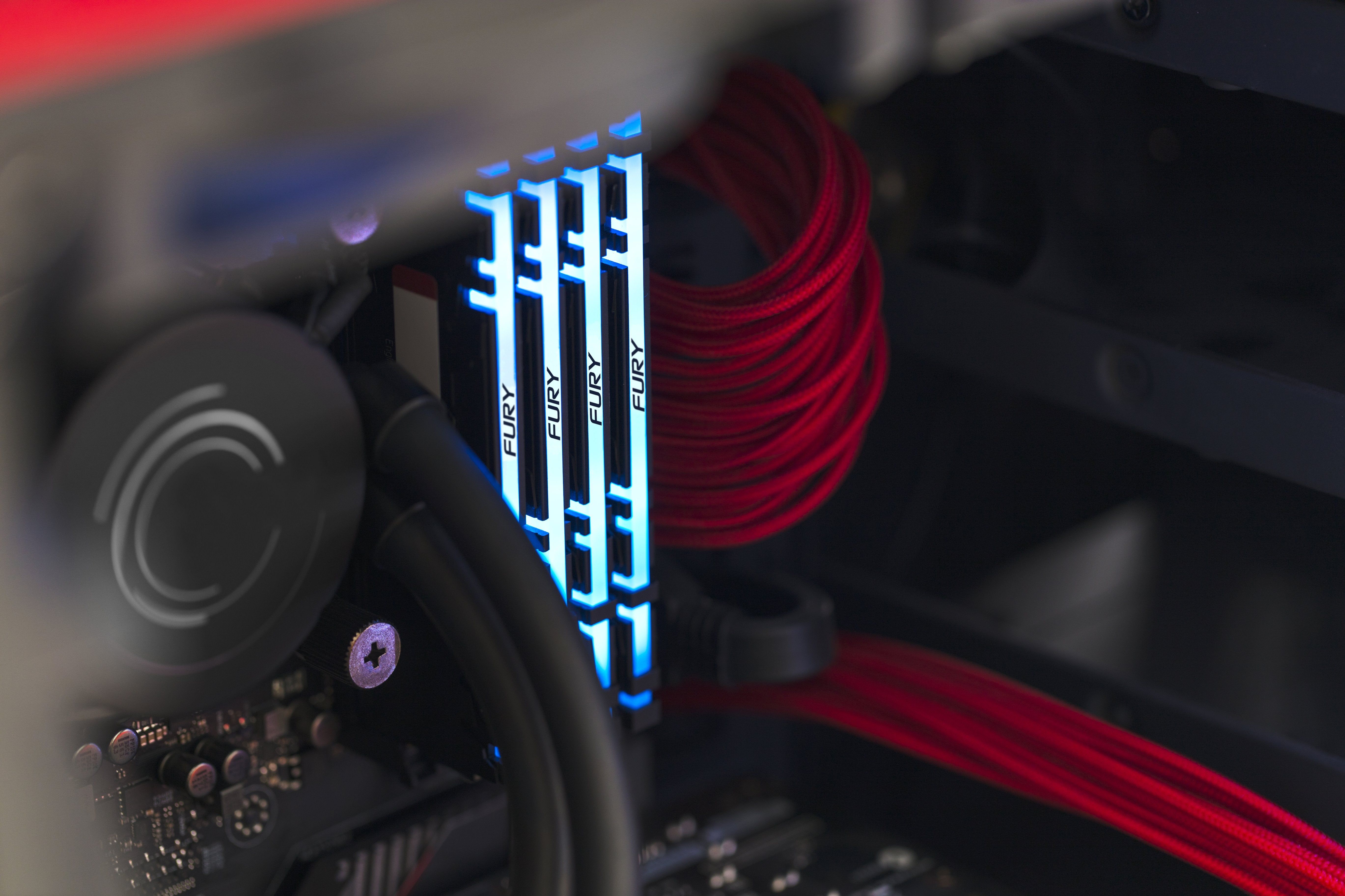 EAN 0740617338263 - Kingston Technology FURY Renegade RGB módulo de memoria 2 x 8 GB 4266 MT/s 288-pin DIMM imagen 27