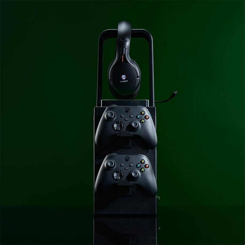 Soporte Para Accesorios De Taquilla Para Juegos Numskull - Logotipo De Xbox